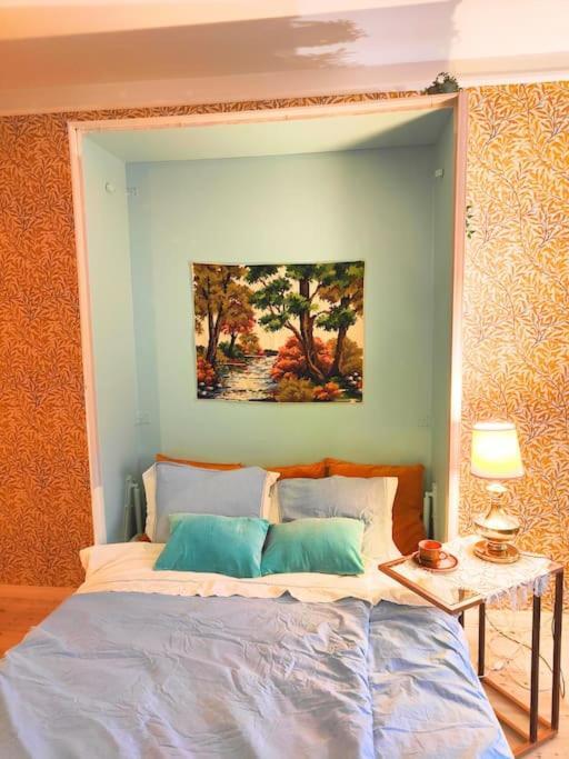 Yellow Beauty In Location! Appartement